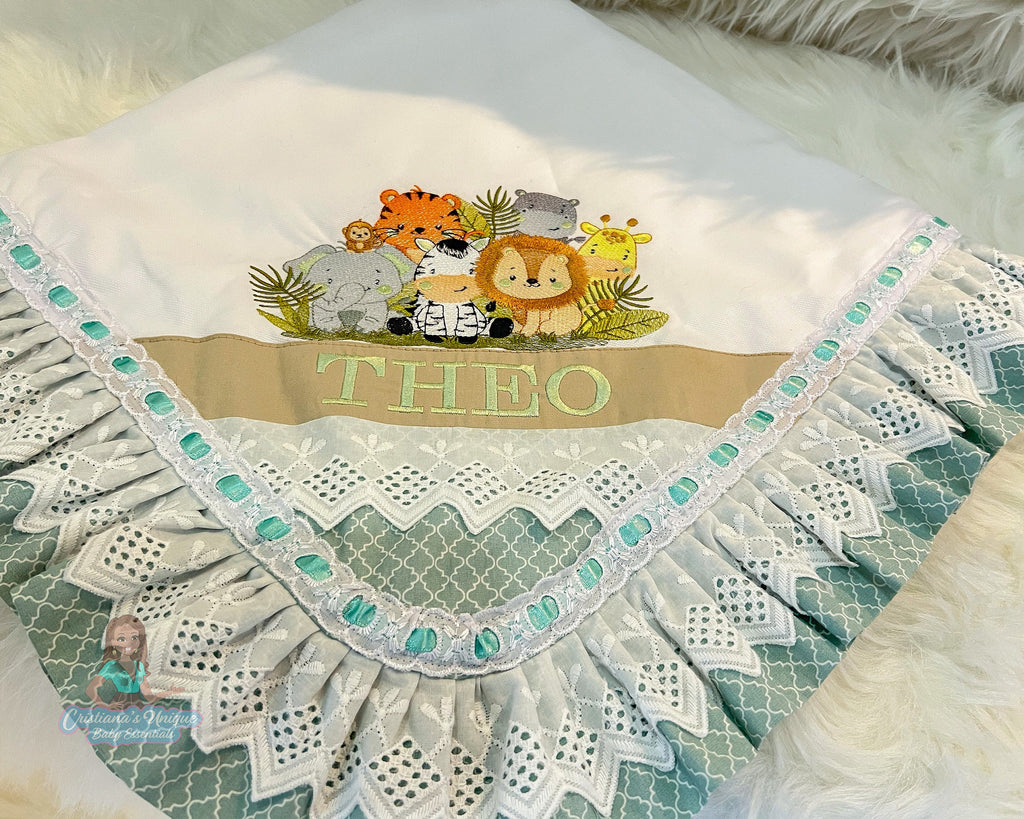 Customizable Safari Baby Blanket with Embroidered Animals – Soft Quilt Warmth